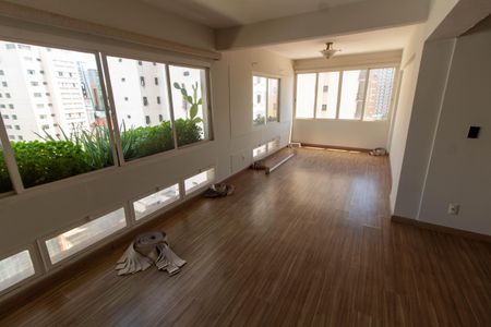 SALA de apartamento para alugar com 2 quartos, 79m² em Centro, Campinas