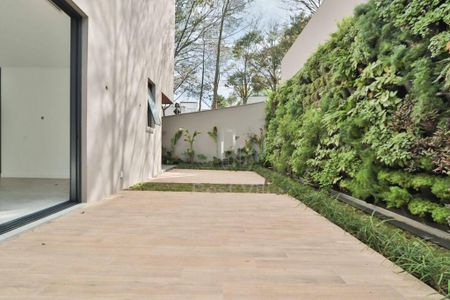 Casa à venda com 537m², 4 quartos e 3 vagas