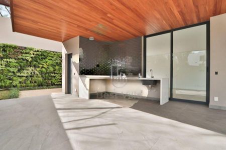 Casa à venda com 537m², 4 quartos e 3 vagas