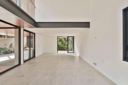 Casa à venda com 4 quartos, 537m² em Tamboré, Santana de Parnaíba