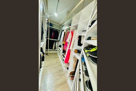 Casa à venda com 460m², 4 quartos e 4 vagas