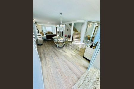 Casa à venda com 4 quartos, 460m² em Residencial Cinco (Alphaville), Santana de Parnaíba