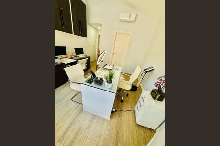 Casa à venda com 460m², 4 quartos e 4 vagas