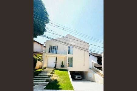 Casa à venda com 460m², 4 quartos e 4 vagas