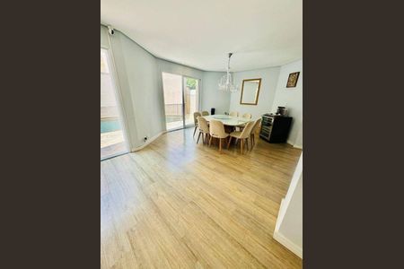 Casa à venda com 4 quartos, 460m² em Residencial Cinco (Alphaville), Santana de Parnaíba