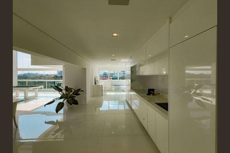 Apartamento à venda com 338m², 4 quartos e 4 vagas