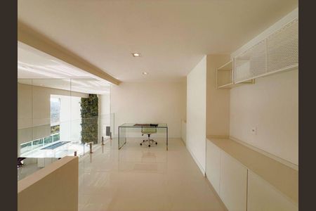 Apartamento à venda com 338m², 4 quartos e 4 vagas