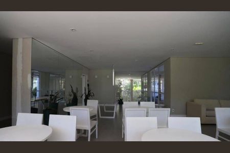 Apartamento à venda com 2 quartos, 75m² em Alphaville Empresarial, Barueri