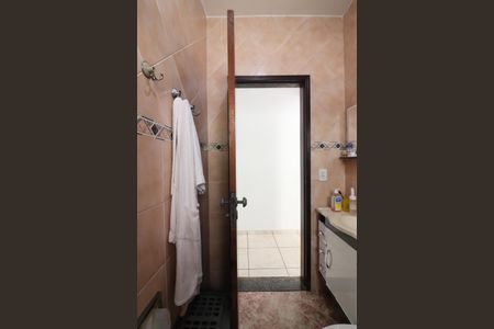 Casa à venda com 163m², 4 quartos e 2 vagasBanheiro Social 2
