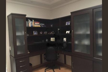 Casa à venda com 700m², 4 quartos e 6 vagas