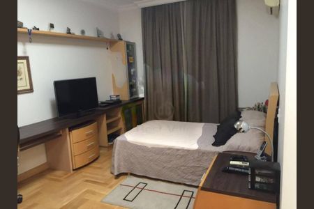 Casa à venda com 4 quartos, 700m² em Alphaville Residencial Um, Barueri