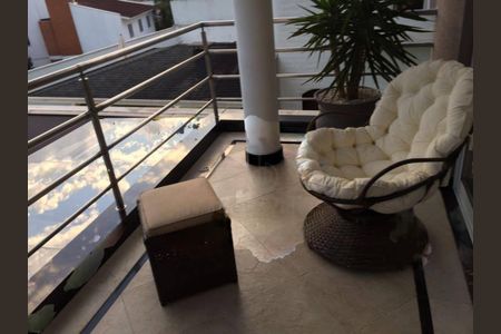 Casa à venda com 4 quartos, 700m² em Alphaville Residencial Um, Barueri