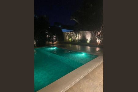 Casa à venda com 585m², 4 quartos e 6 vagas