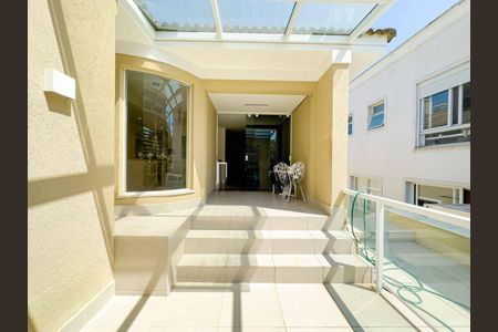 Casa à venda com 585m², 4 quartos e 6 vagas