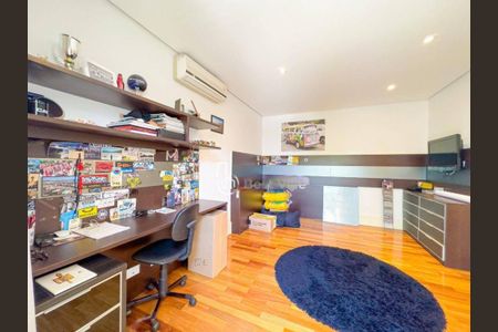 Casa à venda com 585m², 4 quartos e 6 vagas