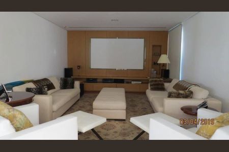 Casa à venda com 5 quartos, 1010m² em Alphaville, Santana de Parnaíba