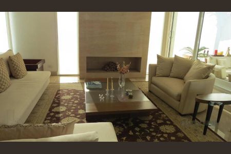 Casa à venda com 5 quartos, 1010m² em Alphaville, Santana de Parnaíba