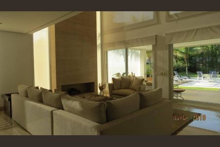 Casa à venda com 5 quartos, 1010m² em Alphaville, Santana de Parnaíba