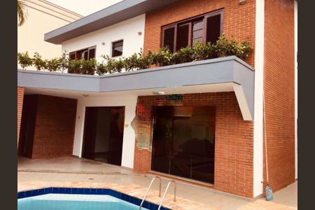 Casa à venda com 407m², 4 quartos e 3 vagas