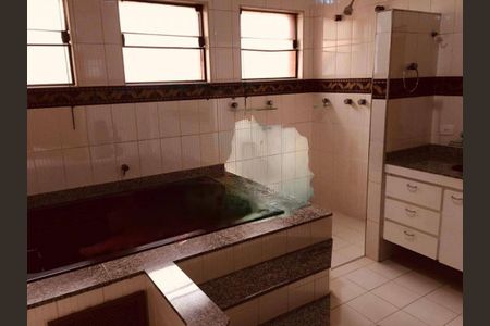 Casa à venda com 407m², 4 quartos e 3 vagas