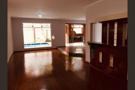 Casa à venda com 407m², 4 quartos e 3 vagas
