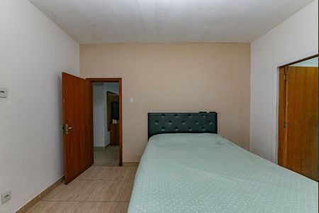 Casa à venda com 460m², 5 quartos e 8 vagas Casa à venda com 460m², 5 quartos e 8 vagasSuíte