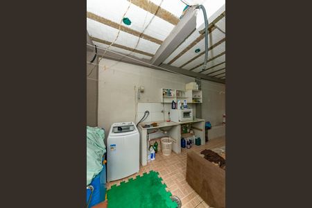 Casa à venda com 460m², 5 quartos e 8 vagas Casa à venda com 460m², 5 quartos e 8 vagasÁrea de Serviço 1