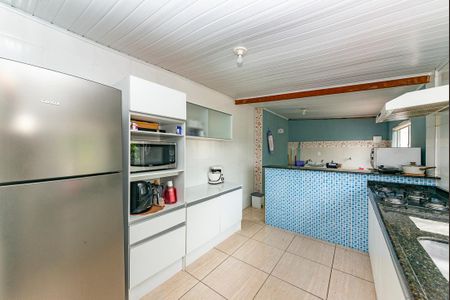 Casa à venda com 460m², 5 quartos e 8 vagas Casa à venda com 460m², 5 quartos e 8 vagasCozinha 2
