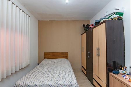 Casa à venda com 460m², 5 quartos e 8 vagas Casa à venda com 460m², 5 quartos e 8 vagasQuarto 3