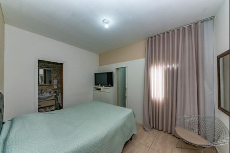 Casa à venda com 460m², 5 quartos e 8 vagas Casa à venda com 460m², 5 quartos e 8 vagasSuíte
