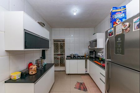 Casa à venda com 460m², 5 quartos e 8 vagas Casa à venda com 460m², 5 quartos e 8 vagasCozinha 1