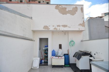 Apartamento à venda com 130m², 2 quartos e 1 vagaÁrea de Serviço