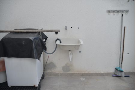 Apartamento à venda com 130m², 2 quartos e 1 vagaÁrea de Serviço