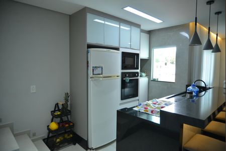 Apartamento à venda com 130m², 2 quartos e 1 vagaCozinha