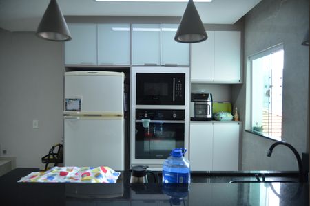 Apartamento à venda com 130m², 2 quartos e 1 vagaCozinha