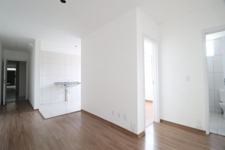 Sala de apartamento para alugar com 2 quartos, 50m² em Chácaras Tubalina E Quartel, Uberlândia