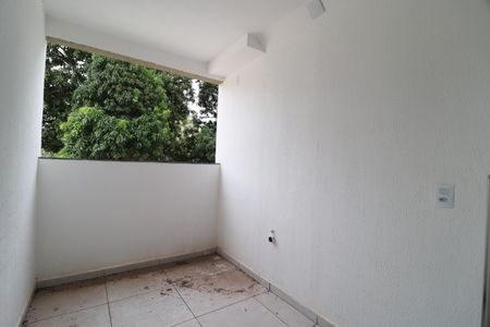 Sacada de apartamento para alugar com 2 quartos, 50m² em Chácaras Tubalina E Quartel, Uberlândia