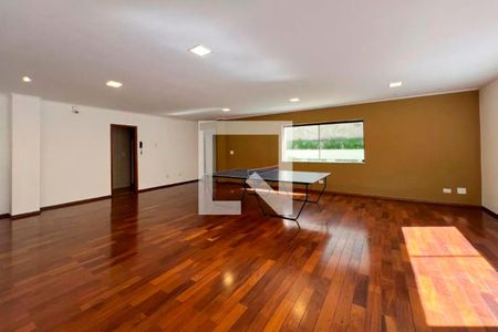 Apartamento à venda com 242m², 3 quartos e 3 vagas Apartamento à venda com 242m², 3 quartos e 3 vagasÁrea comum - Salão de festas