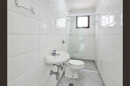 Apartamento à venda com 242m², 3 quartos e 3 vagas Apartamento à venda com 242m², 3 quartos e 3 vagasBanheiro de serviço