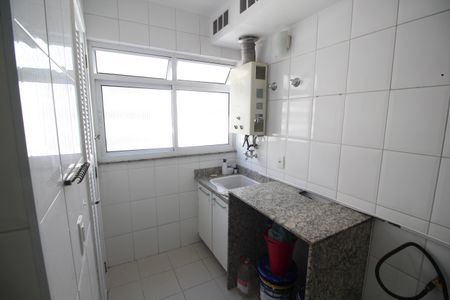 Apartamento para alugar com 95m², 3 quartos e 1 vagaÁrea de Serviço