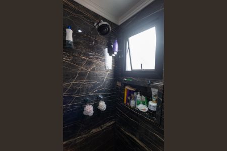 Apartamento à venda com 117m², 3 quartos e 2 vagasBanheiro do quarto 1 Suíte