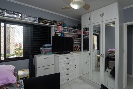 Apartamento à venda com 117m², 3 quartos e 2 vagasQuarto 2