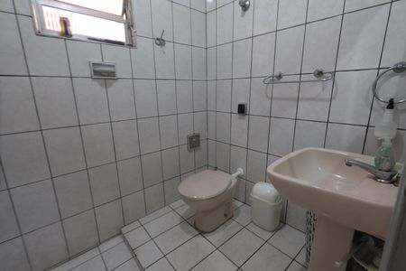 Banheiro de casa para alugar com 1 quarto, 135m² em Sapopemba, São Paulo