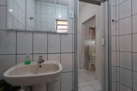 Banheiro de casa para alugar com 1 quarto, 135m² em Sapopemba, São Paulo