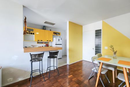 Apartamento à venda com 105m², 3 quartos e 1 vagaSala