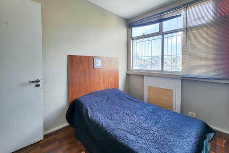 Apartamento à venda com 105m², 3 quartos e 1 vagaQuarto