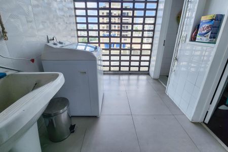 Apartamento à venda com 105m², 3 quartos e 1 vagaÁrea de Serviço 