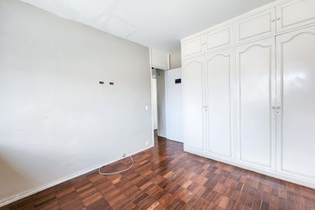 Apartamento à venda com 105m², 3 quartos e 1 vagaQuarto 2