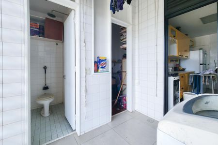 Apartamento à venda com 105m², 3 quartos e 1 vagaÁrea de Serviço