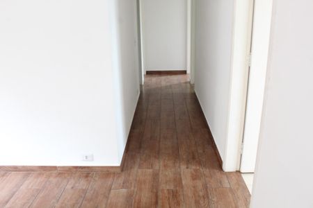 Apartamento para alugar com 69m², 3 quartos e sem vagaCorredor